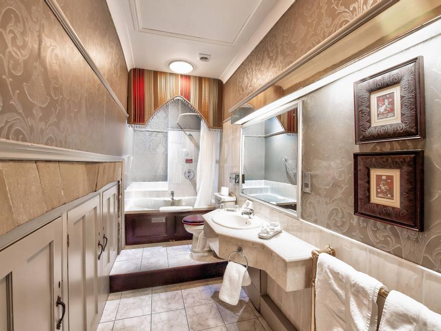 Langley Castle Hotel | NE47 5LU | 8